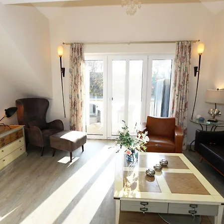 Apartamento Haus Sterntaucher Whg 05 Mit Balkon Thiessow